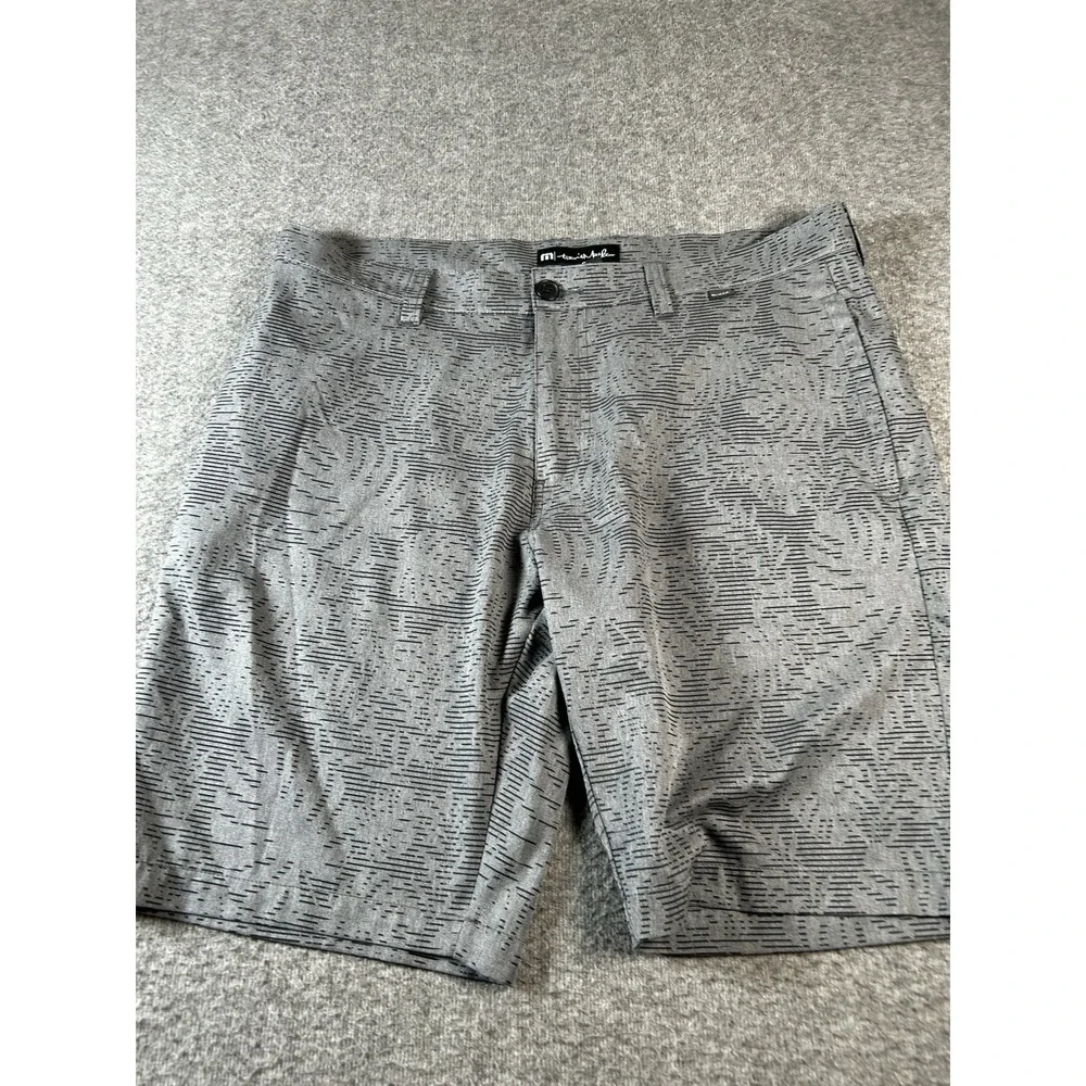 Travis Mathew Mens Black Gray Shorts Leaves Golf Casual Size 36 Stretch